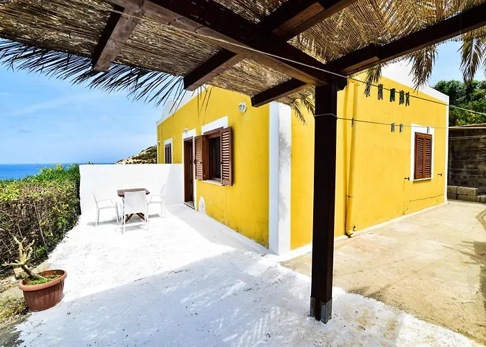 別荘 Solemareponza Casa Il Bacio Del Sole
